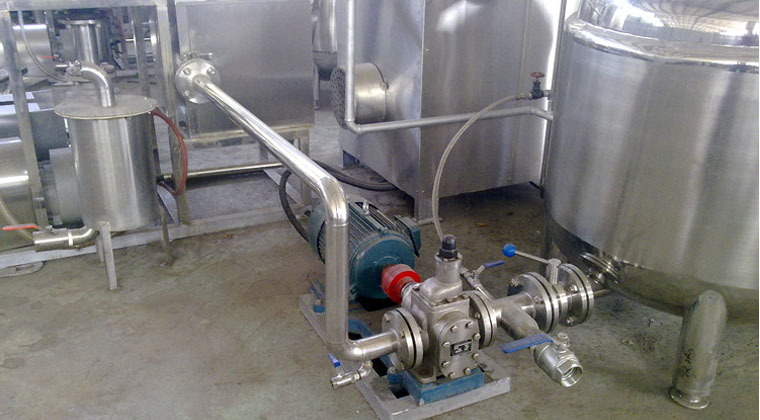 YCB不銹鋼保溫圓弧齒輪泵產(chǎn)品現(xiàn)場展示